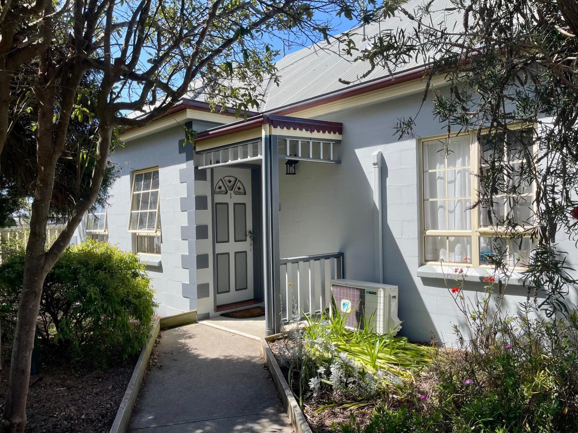 Swansea Cottages & Lodge Suites Exteriör bild
