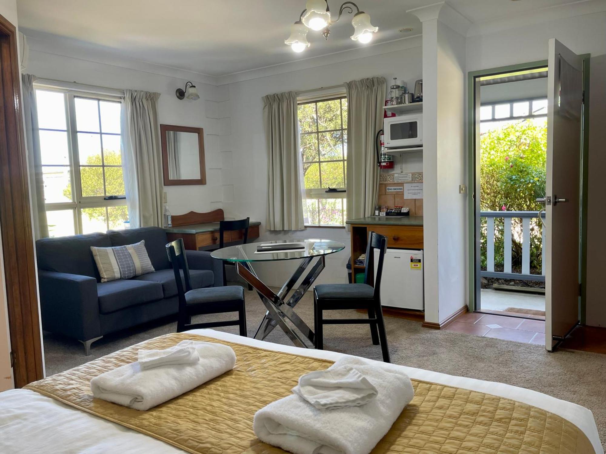 Swansea Cottages & Lodge Suites Exteriör bild