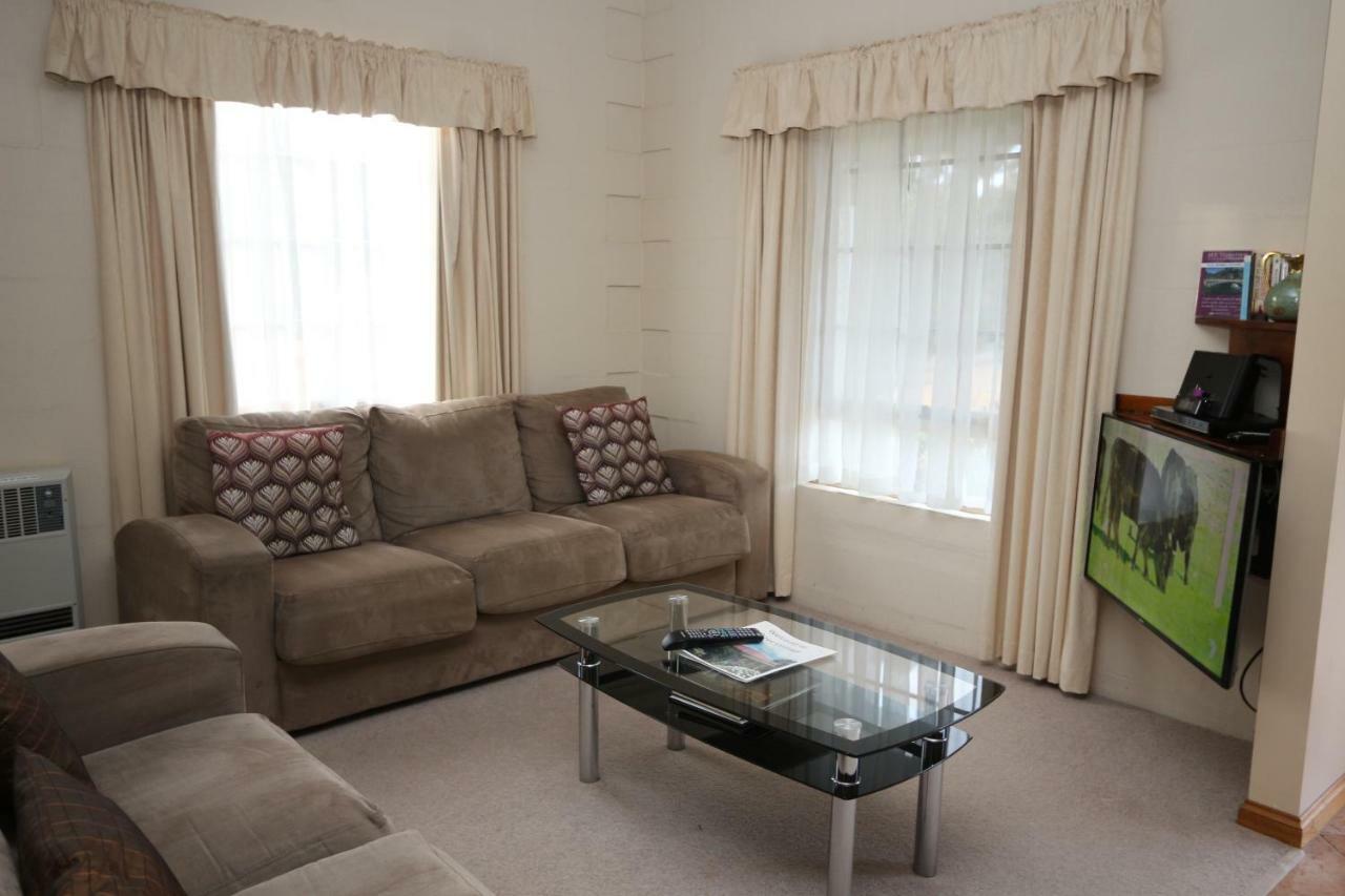 Swansea Cottages & Lodge Suites Exteriör bild